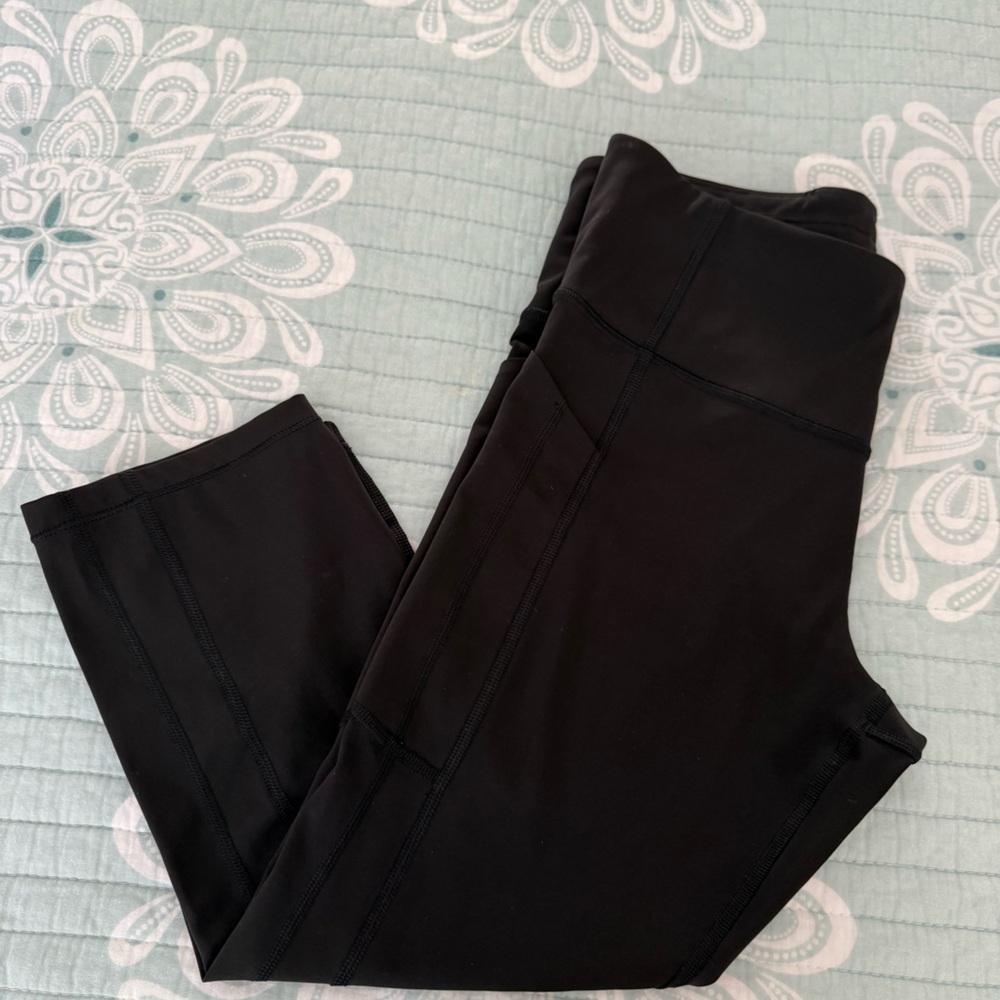 Athleta Black Capri Leggings